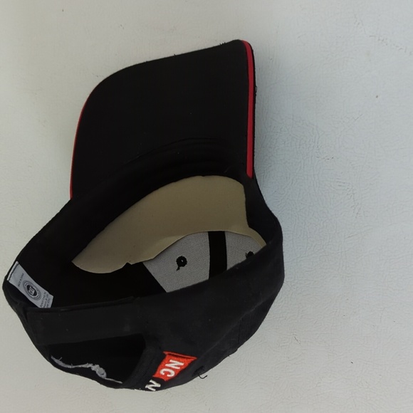 Hat - Picture 3 of 4